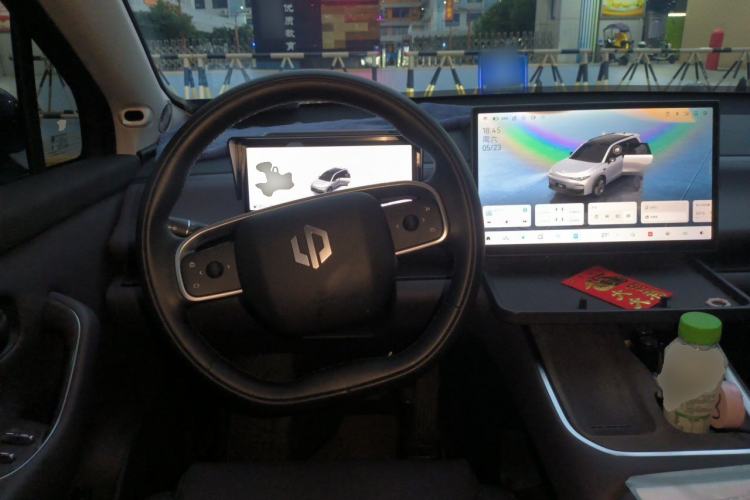 Used Leapmotor C16 2026 Extended-Range 280 LiDAR Version 6 Seats Steering Wheel
