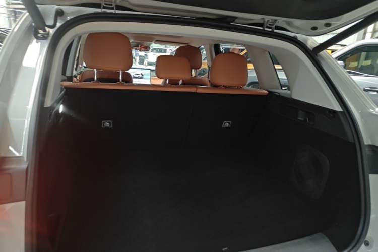 Used Leapmotor C16 2026 All-Electric 630 LiDAR Version 6-Seater Trunk