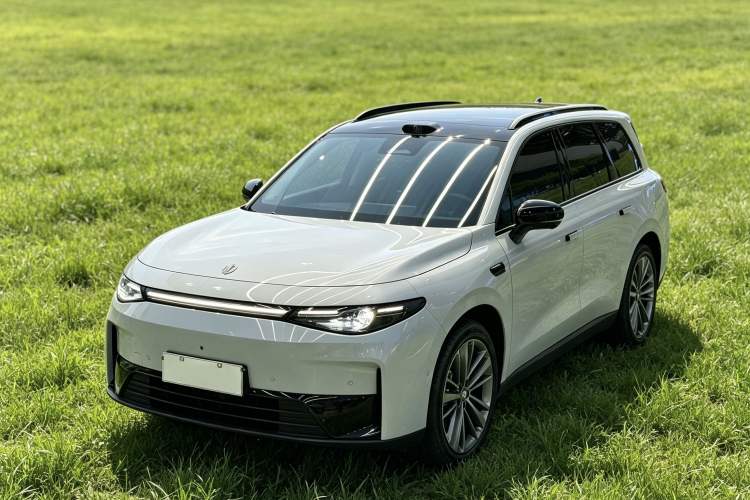Leapmotor C16 2026 Pure Electric 630 LiDAR Zhizun Edition 5 Seats