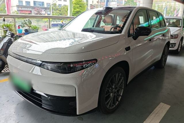 Used Leapmotor C16 2026 All-Electric 630 LiDAR Zhizun Edition 6 Seats