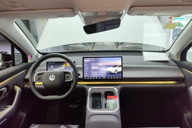 Used Leapmotor C16 2026 Extended-Range 280 LiDAR Version 6 Seats Center Console