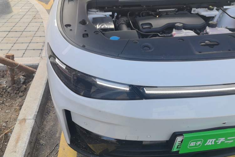 Used Leapmotor C16 2026 Extended-Range 280 LiDAR Zhizun Edition 5 Seats Engine Bay Right