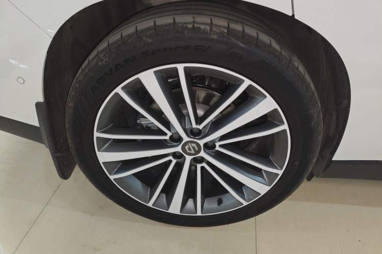 Used Leapmotor C16 2026 Pure Electric 630 LiDAR Zhizun Edition 5 Seats Exterior 4