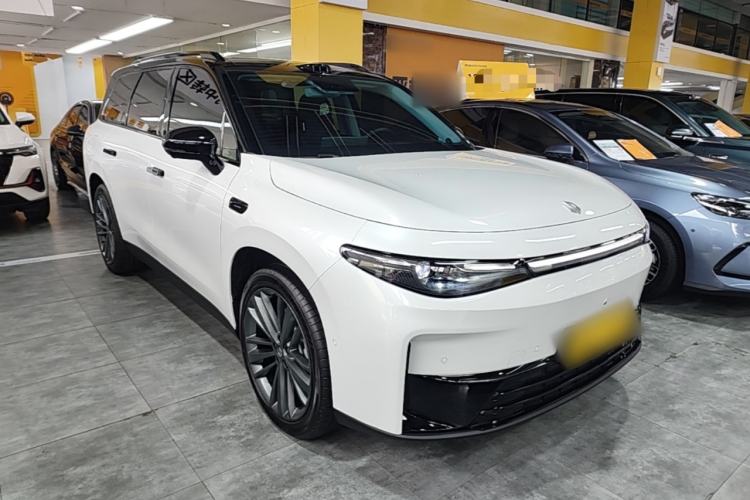 Used Leapmotor C16 2026 Extended-Range 280 LiDAR Zhizun Edition 6 Seats Front Right 45 Deg