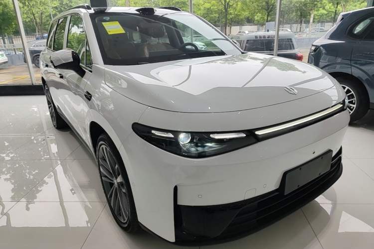 Used Leapmotor C16 2026 All-Electric 630 LiDAR Zhizun Edition 6 Seats Front Right 45 Deg
