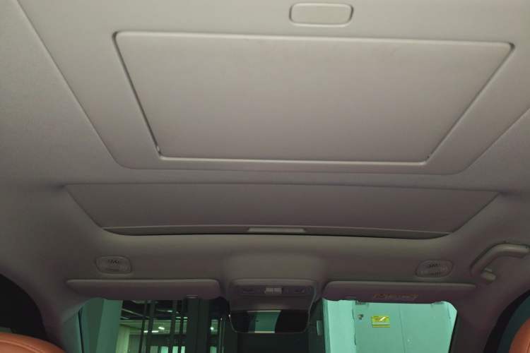 Used Leapmotor C16 2026 Pure Electric 630 LiDAR Zhizun Edition 5 Seats Headliner