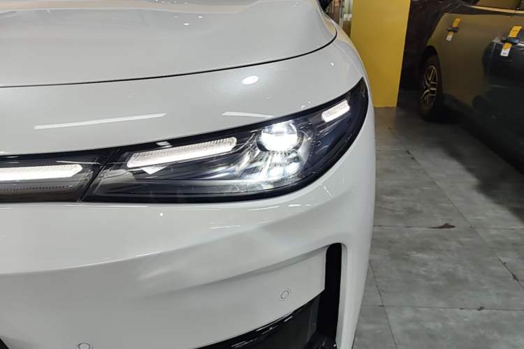 Used Leapmotor C16 2026 Extended-Range 280 LiDAR Zhizun Edition 6 Seats Left Front Headlight