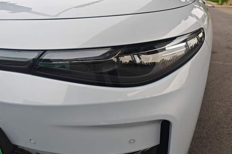 Used Leapmotor C16 2026 All-Electric 630 LiDAR Zhizun Edition 6 Seats Left Front Headlight