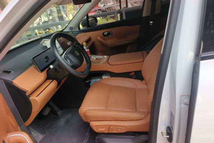 Used Leapmotor C16 2026 Extended-Range 280 LiDAR Zhizun Edition 6 Seats Left Front Seat