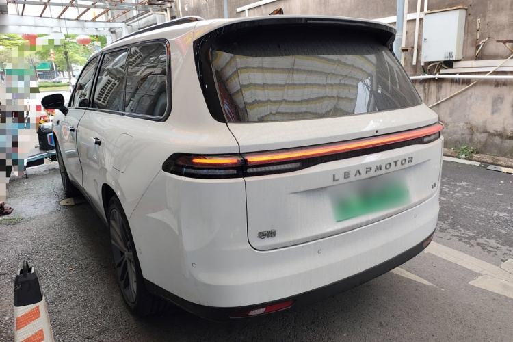 Used Leapmotor C16 2026 All-Electric 630 LiDAR Zhizun Edition 6 Seats Rear Left 45 Deg