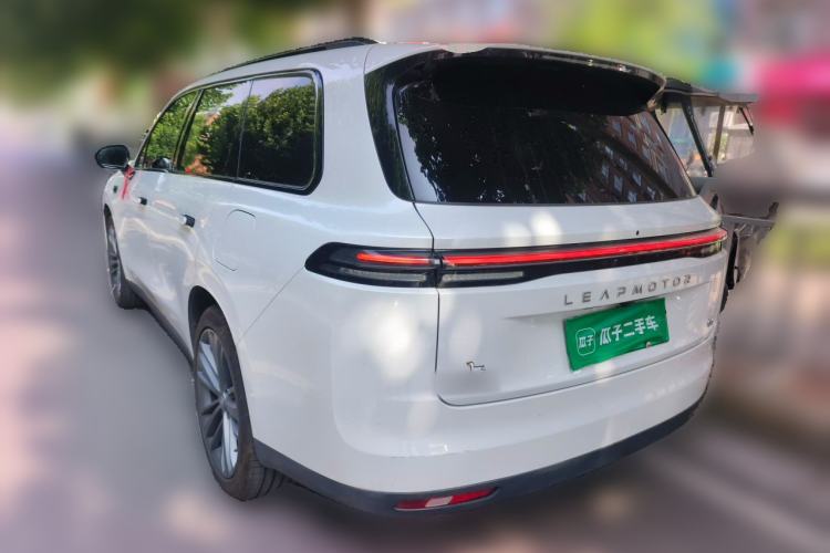 Used Leapmotor C16 2026 Extended-Range 280 LiDAR Zhizun Edition 6 Seats Rear Left 45 Deg