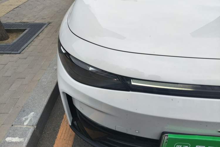 Used Leapmotor C16 2026 All-Electric 630 LiDAR Zhizun Edition 6 Seats Right Front Headlight