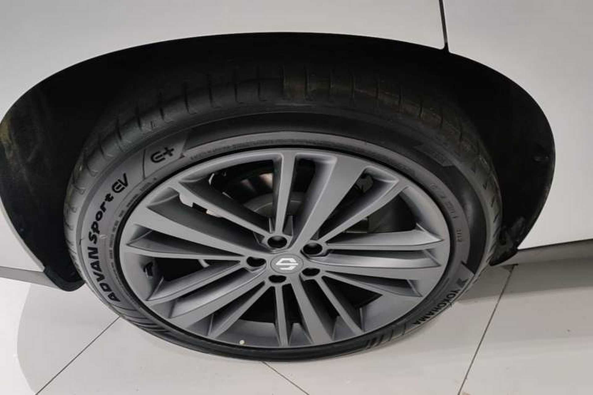 Used Leapmotor C16 2026 All-Electric 630 LiDAR Zhizun Edition 6 Seats Right Rear Wheel Hub