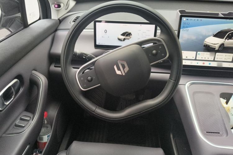 Used Leapmotor C16 2026 All-Electric 630 LiDAR Zhizun Edition 6 Seats Steering Wheel