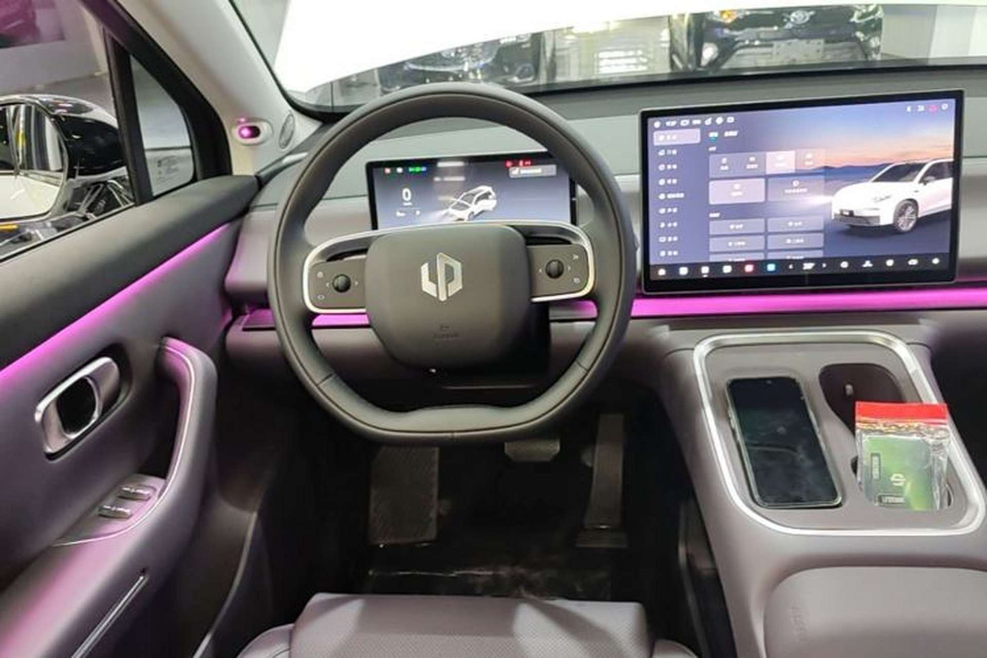 Used Leapmotor C16 2026 Extended-Range 280 LiDAR Version 6 Seats Steering Wheel