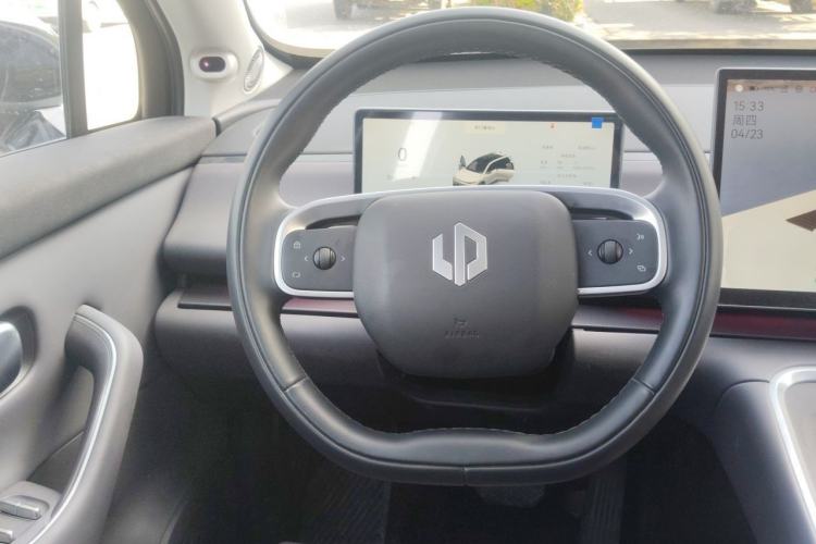 Used Leapmotor C16 2026 All-Electric 630 LiDAR Zhizun Edition 6 Seats Steering Wheel