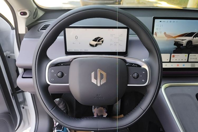 Used Leapmotor C16 2026 Extended-Range 280 LiDAR Version 6 Seats Steering Wheel