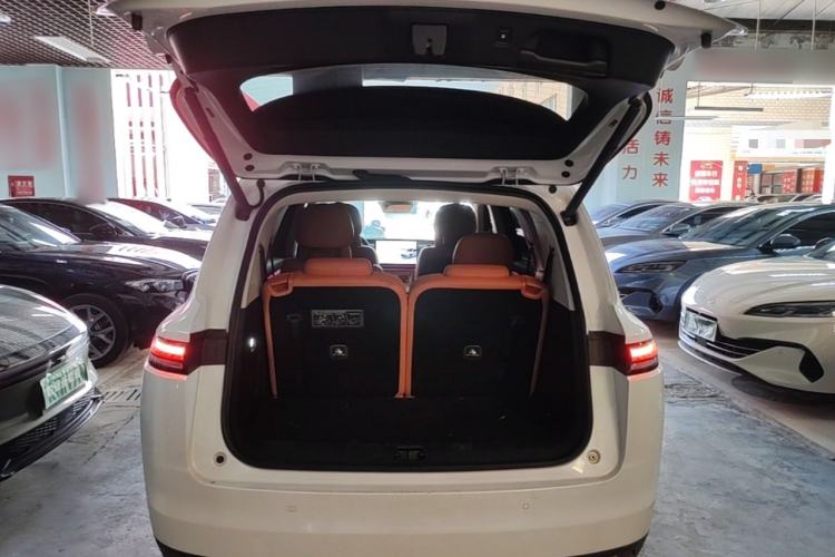 Used Leapmotor C16 2026 Extended-Range 280 LiDAR Zhizun Edition 6 Seats Trunk