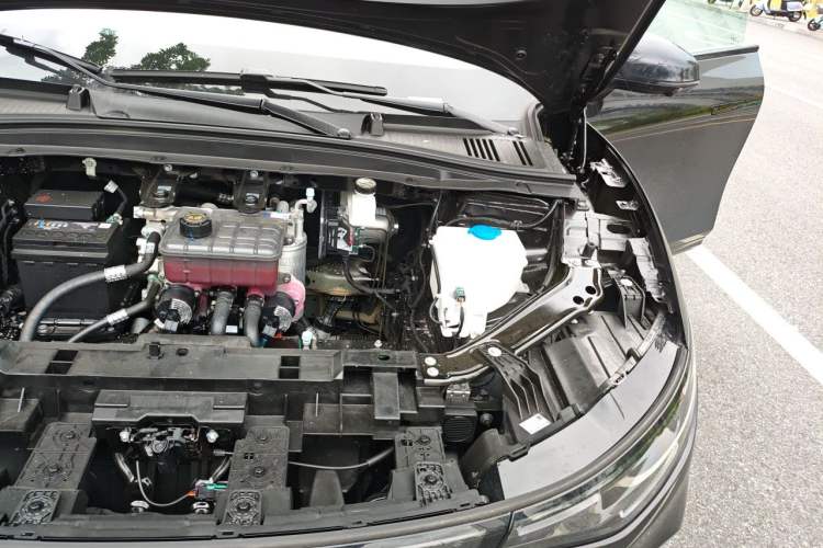 Used Leapmotor Lafa5 2026 Model 515 Pro Engine Bay Left