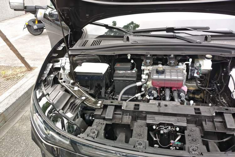 Used Leapmotor Lafa5 2026 Model 515 Pro Engine Bay Right