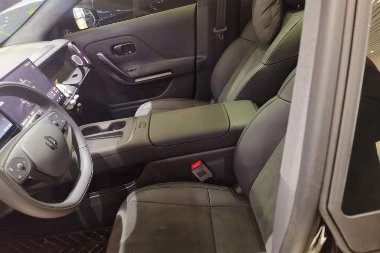 Used Leapmotor Lafa5 2026 Model 515 Max Left Front Seat