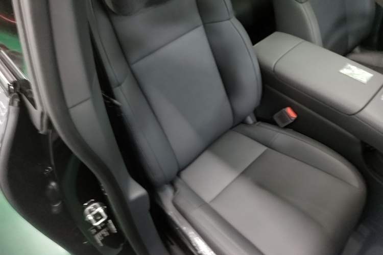 Used Leapmotor Lafa5 2026 Model 605 Pro Right Front Seat