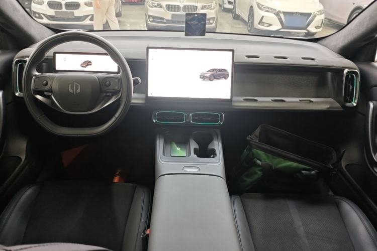 Used Leapmotor Lafa5 2026 Model 515 Max Center Console