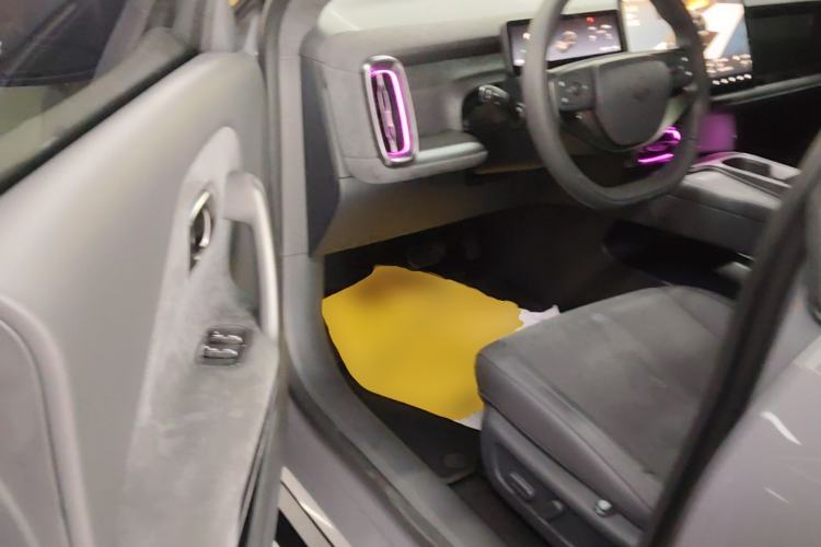Used Leapmotor Lafa5 2026 Model 515 Max Driver Seat