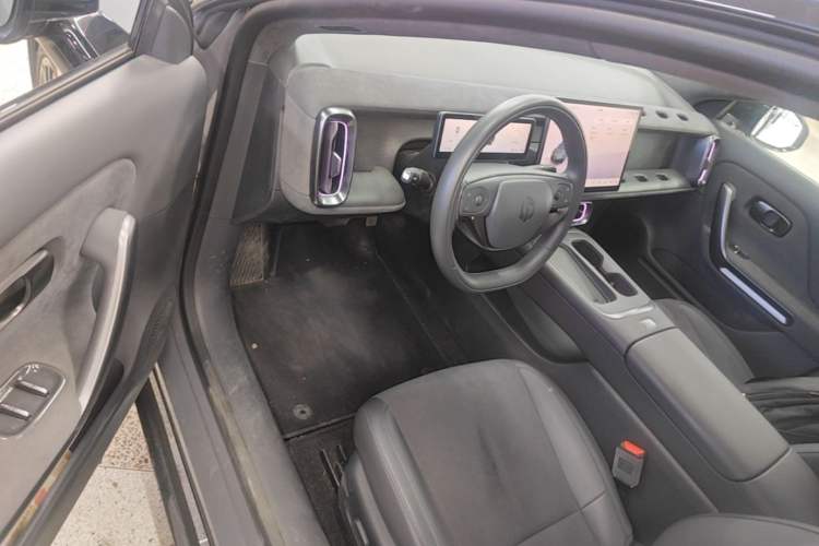 Used Leapmotor Lafa5 2026 Model 515 Max Driver Seat