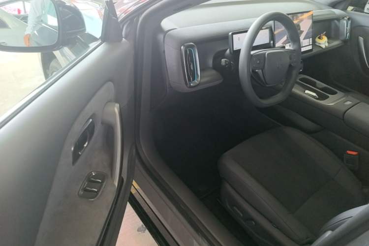 Used Leapmotor Lafa5 2026 Model 515 Max Driver Seat