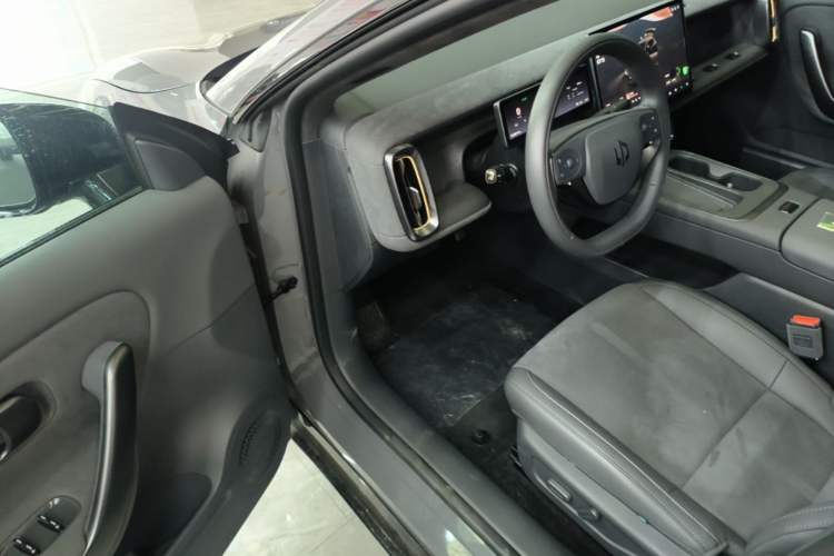 Used Leapmotor Lafa5 2026 Model 515 Max Driver Seat