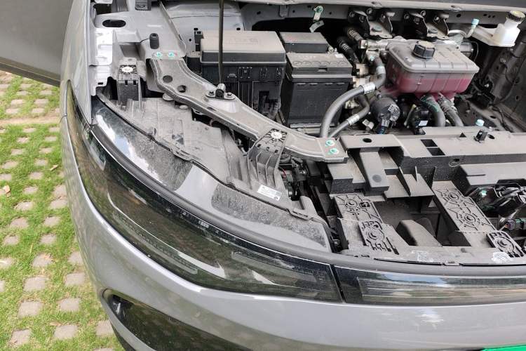 Used Leapmotor Lafa5 2026 Model 605 Pro Engine Bay Right