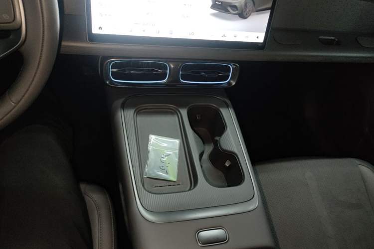 Used Leapmotor Lafa5 2026 Model 515 Max Gear Lever