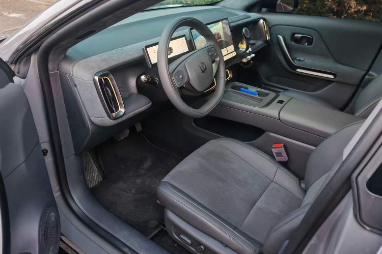 Used Leapmotor Lafa5 2026 Model 605 Pro Interior 1