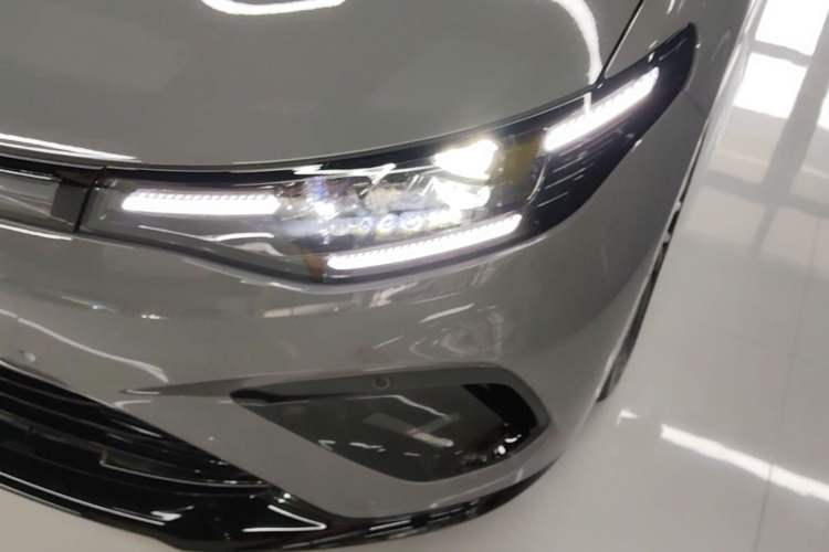 Used Leapmotor Lafa5 2026 Model 515 Max Left Front Headlight