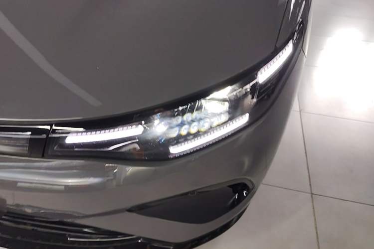 Used Leapmotor Lafa5 2026 Model 515 Max Left Front Headlight