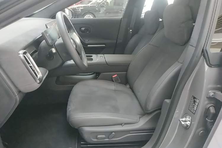 Used Leapmotor Lafa5 2026 Model 515 Max Left Front Seat