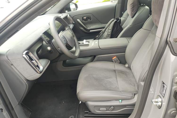 Used Leapmotor Lafa5 2026 Model 515 Max Left Front Seat