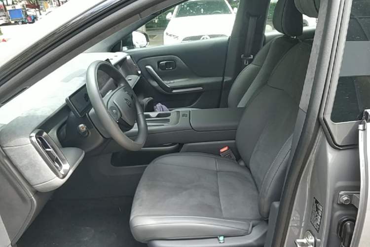 Used Leapmotor Lafa5 2026 Model 515 Max Left Front Seat