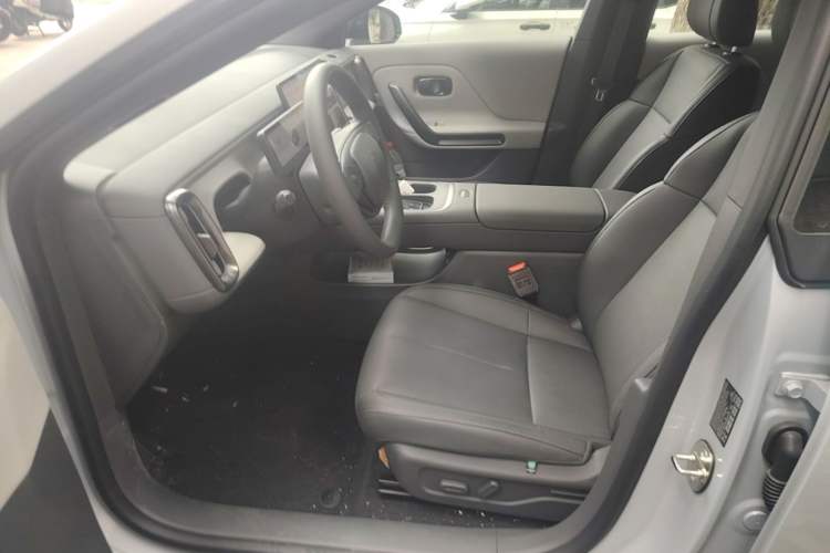 Used Leapmotor Lafa5 2026 Model 605 Max Left Front Seat