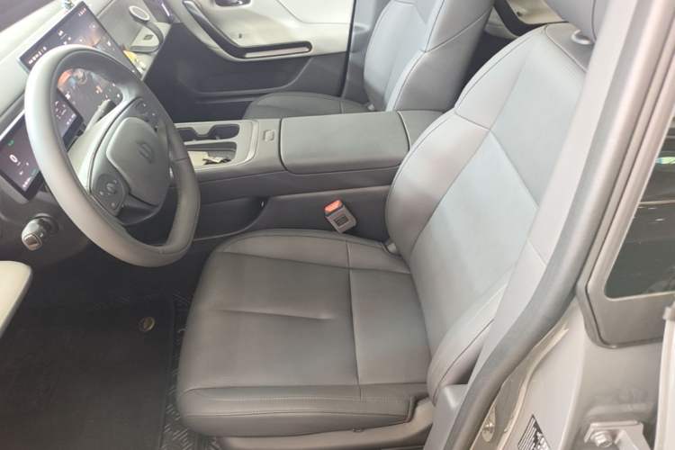 Used Leapmotor Lafa5 2026 Model 515 Pro Left Front Seat