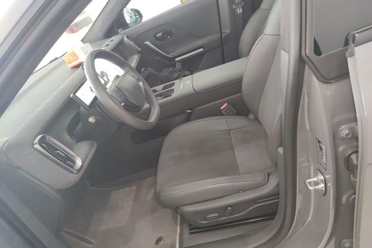 Used Leapmotor Lafa5 2026 Model 515 Max Left Front Seat