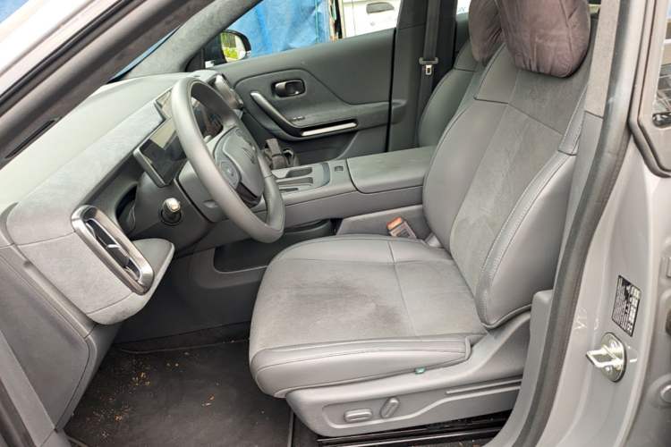 Used Leapmotor Lafa5 2026 Model 515 Max Left Front Seat