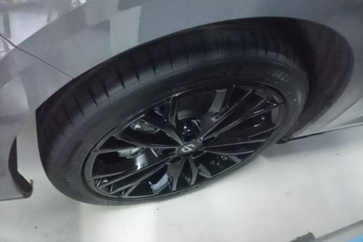Used Leapmotor Lafa5 2026 Model 515 Max Left Front Wheel Hub