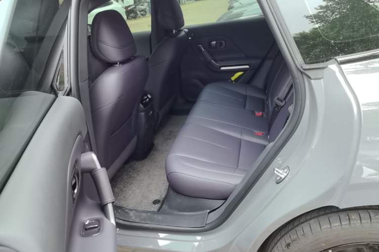 Used Leapmotor Lafa5 2026 Model 515 Pro Left Rear Seat