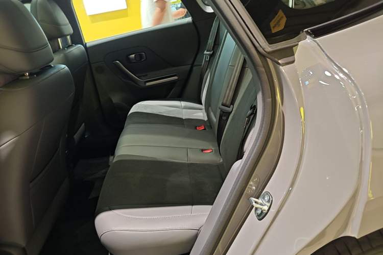 Used Leapmotor Lafa5 2026 Model 515 Max Left Rear Seat