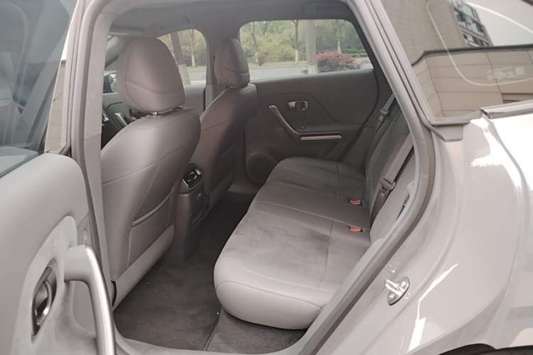 Used Leapmotor Lafa5 2026 Model 515 Max Left Rear Seat