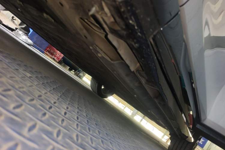 Used Leapmotor Lafa5 2026 Model 515 Pro Left Side Sill