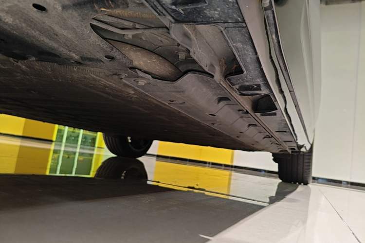 Used Leapmotor Lafa5 2026 Model 515 Max Left Side Sill