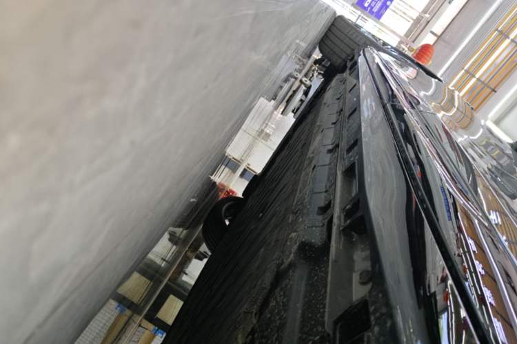 Used Leapmotor Lafa5 2026 Model 515 Max Left Side Sill